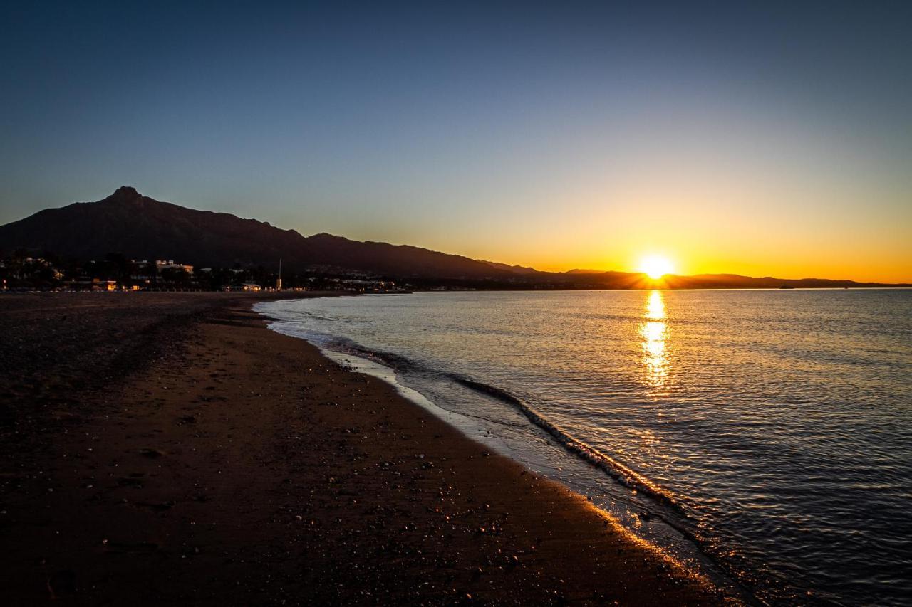 Marbella Banus Suites Екстер'єр фото