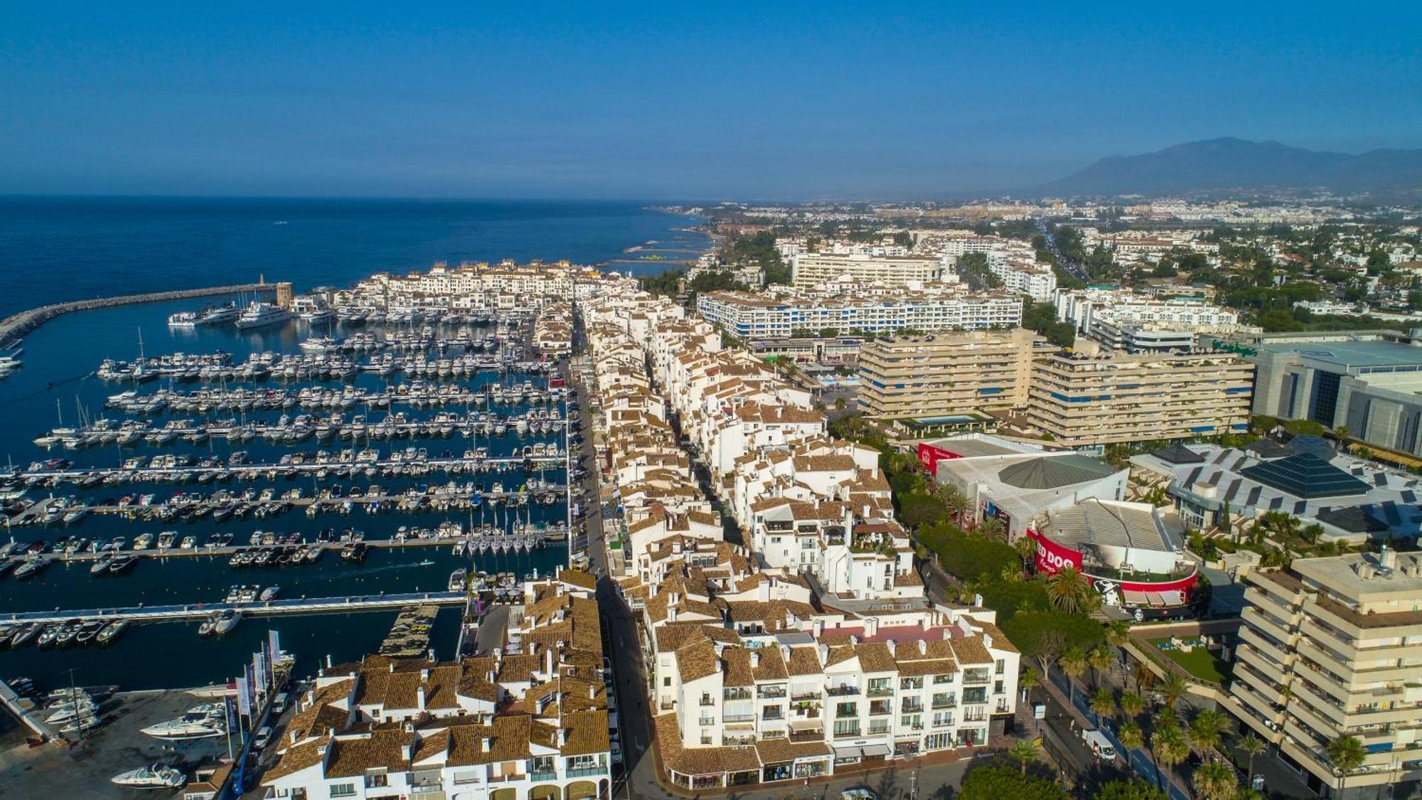 Marbella Banus Suites Екстер'єр фото